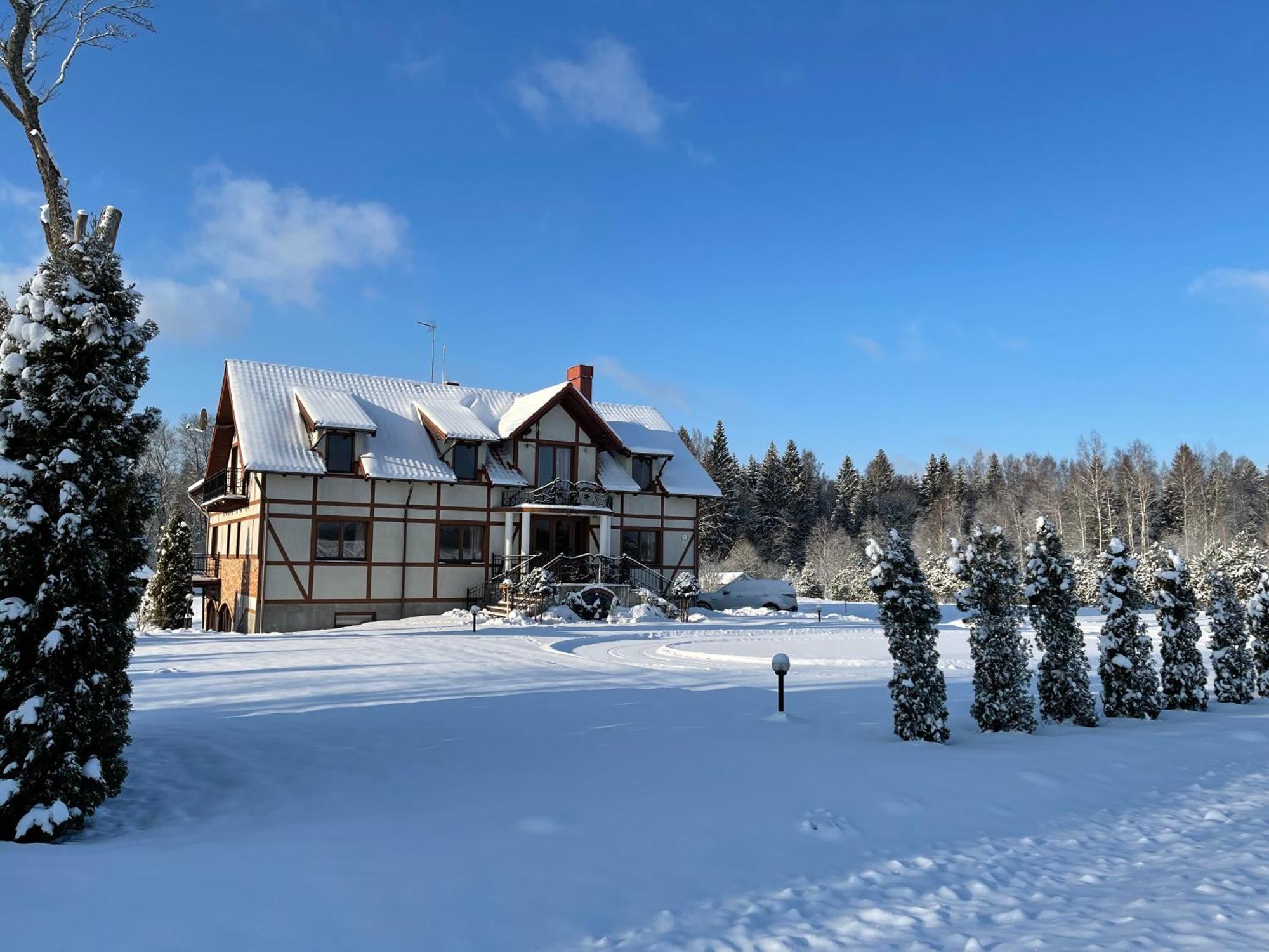 Jurvinge Hotel Zadvainai Luaran gambar